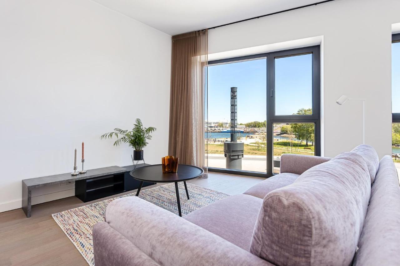 Sea View Family Apt In Unique Kalaranna District Tallin Exterior foto